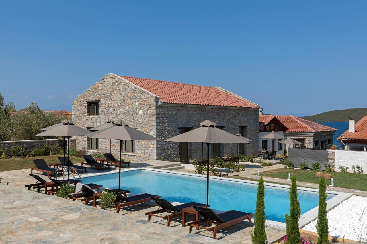 Lichnos Luxury Suites Sourpi Extérieur photo