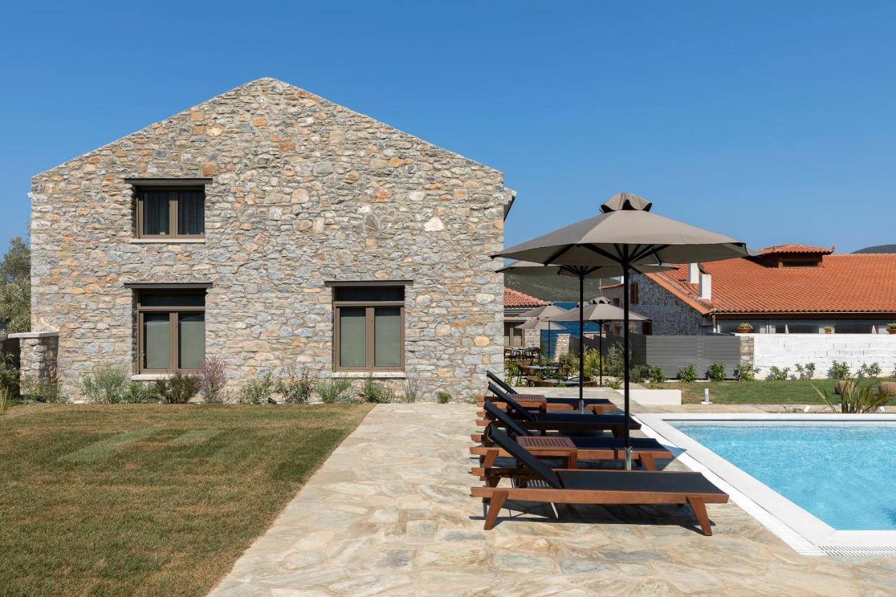 Lichnos Luxury Suites Sourpi Extérieur photo