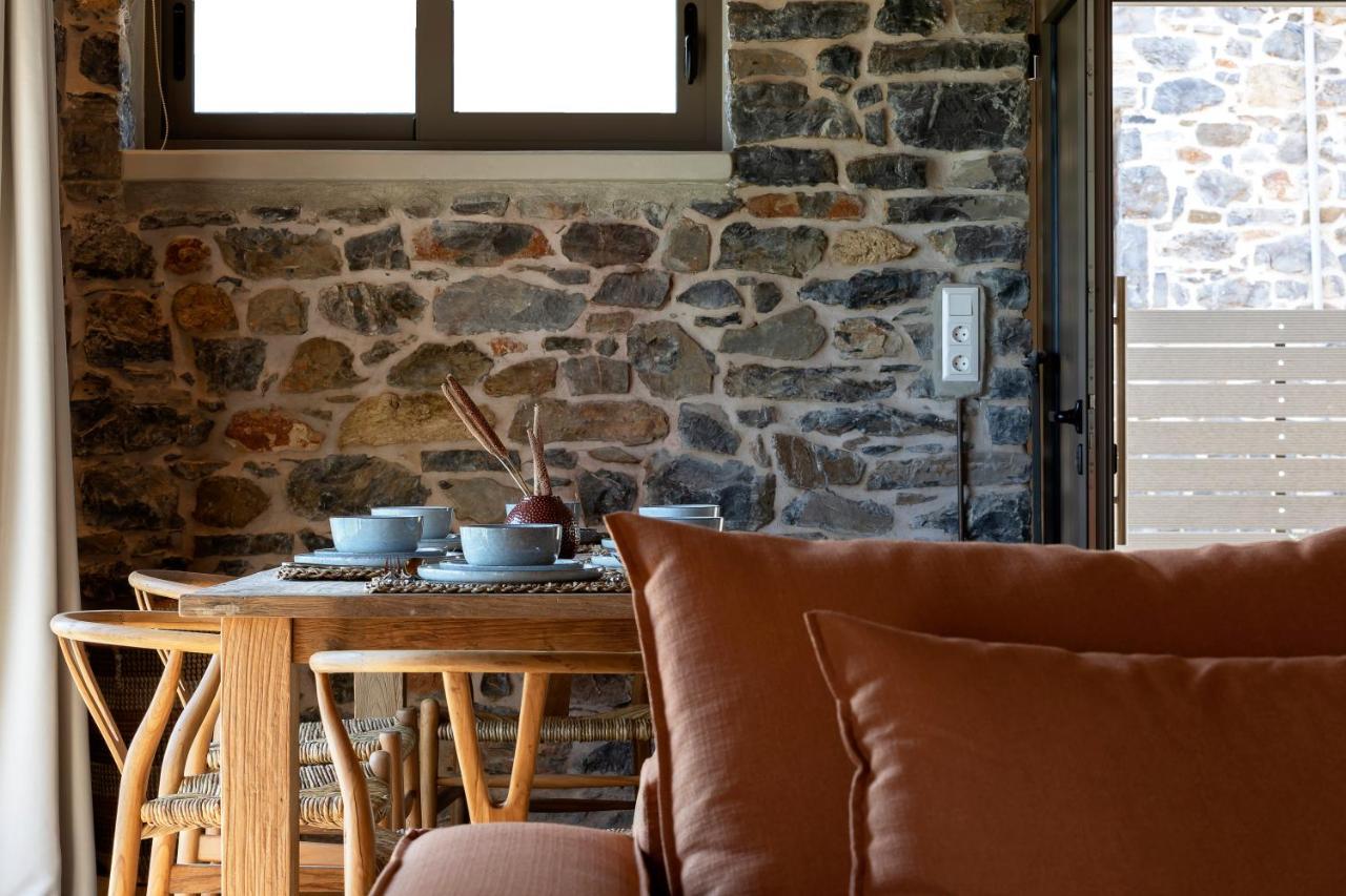 Lichnos Luxury Suites Sourpi Extérieur photo