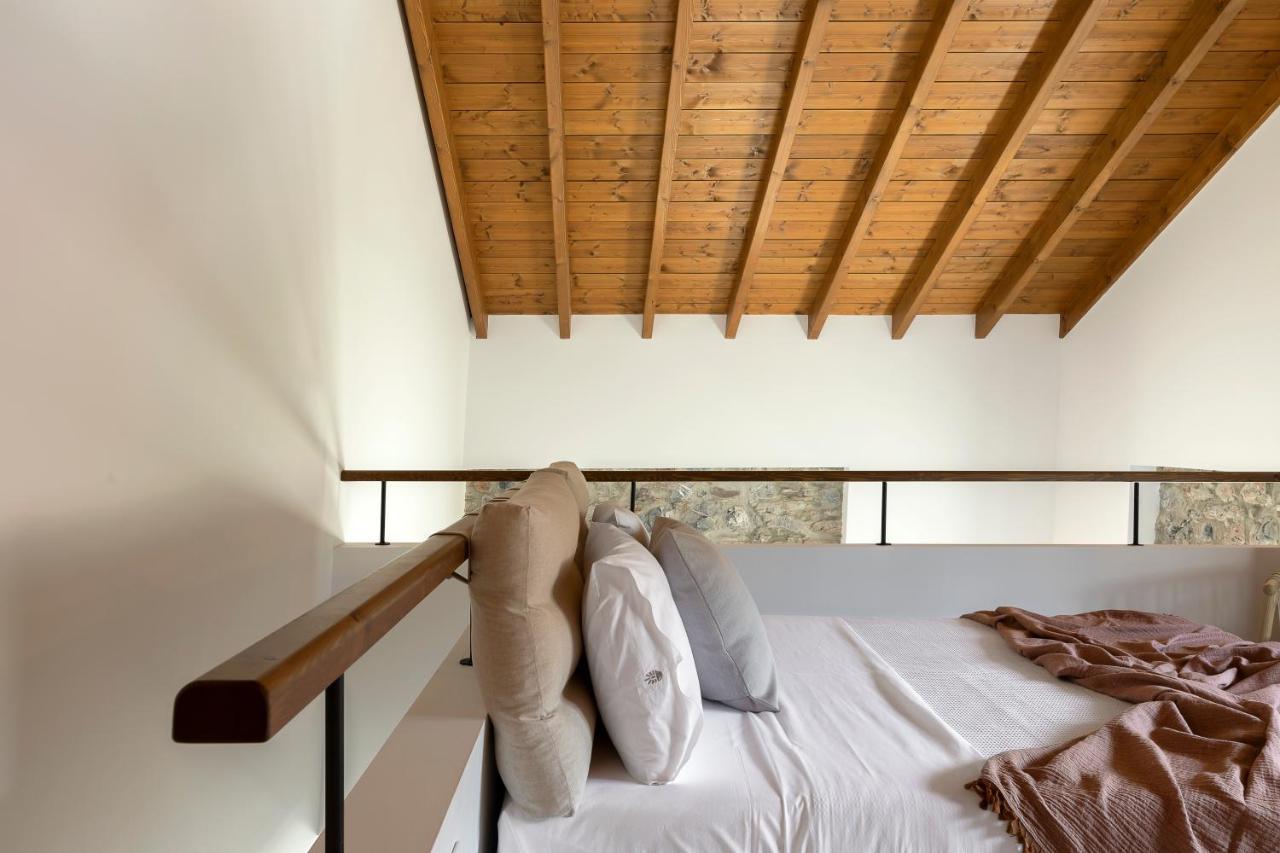 Lichnos Luxury Suites Sourpi Extérieur photo