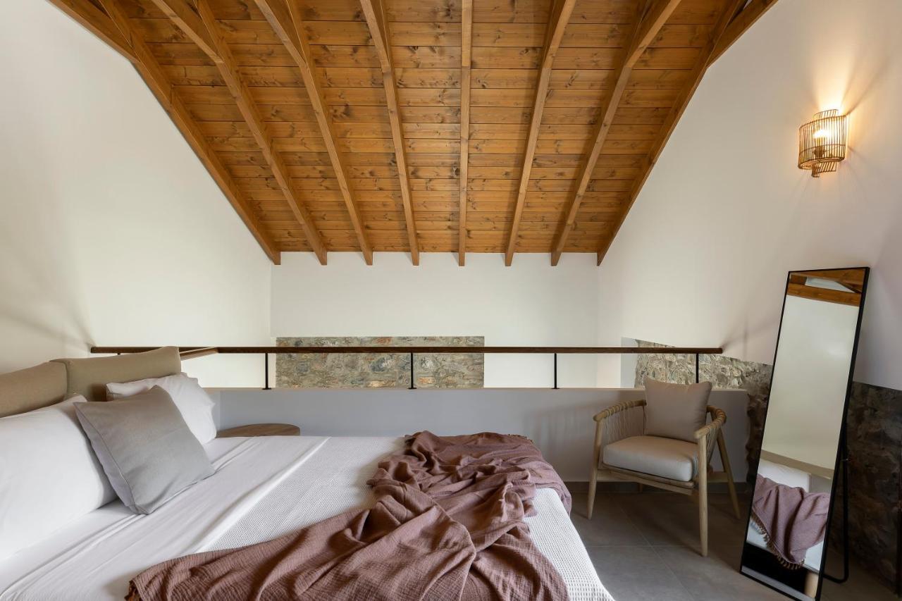 Lichnos Luxury Suites Sourpi Extérieur photo