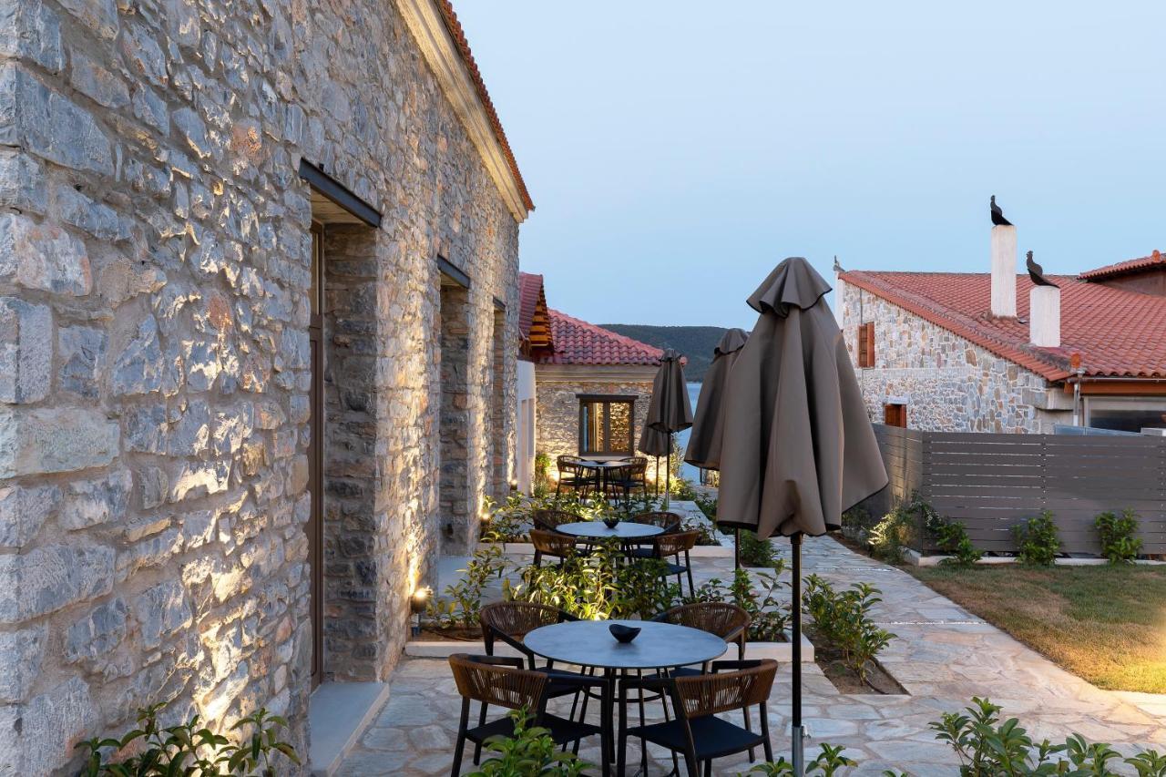Lichnos Luxury Suites Sourpi Extérieur photo