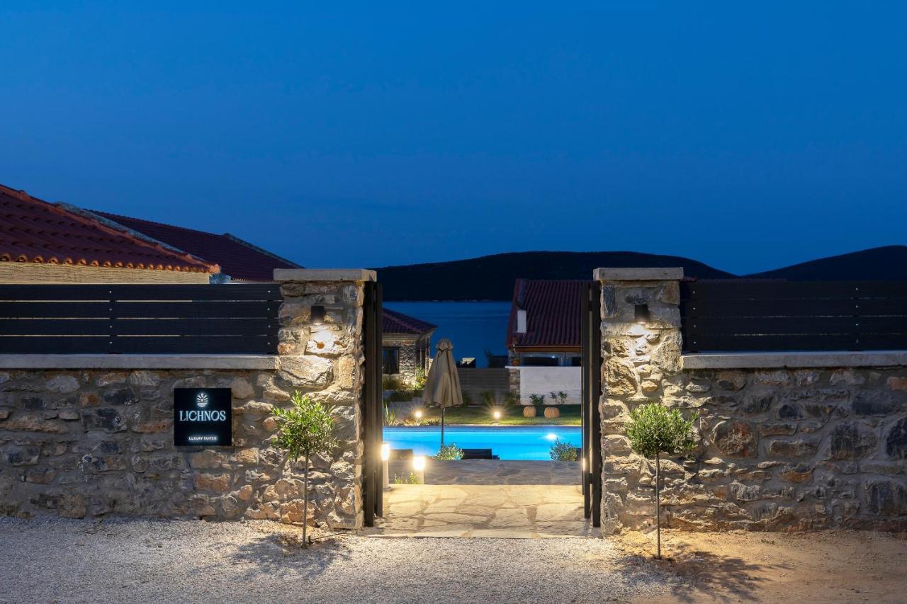Lichnos Luxury Suites Sourpi Extérieur photo