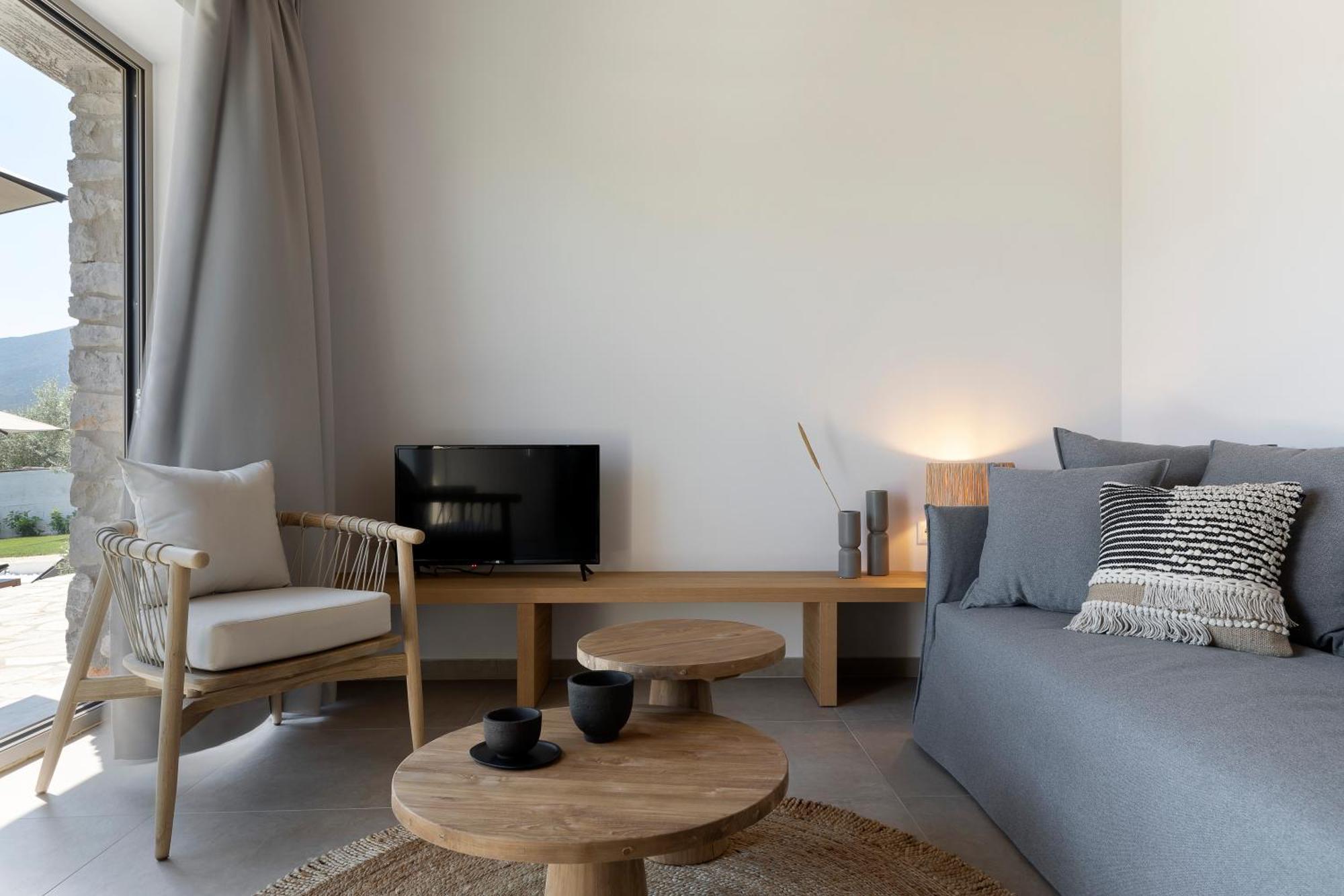 Lichnos Luxury Suites Sourpi Extérieur photo