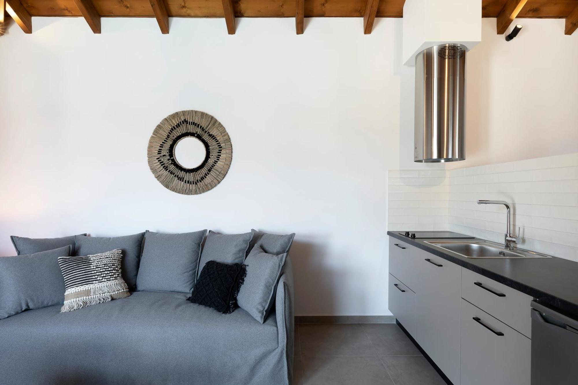Lichnos Luxury Suites Sourpi Extérieur photo