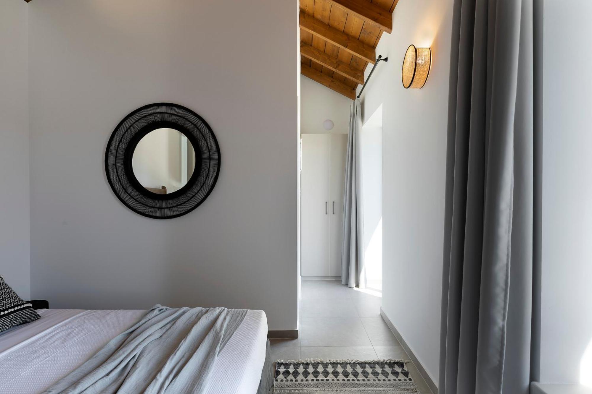 Lichnos Luxury Suites Sourpi Extérieur photo