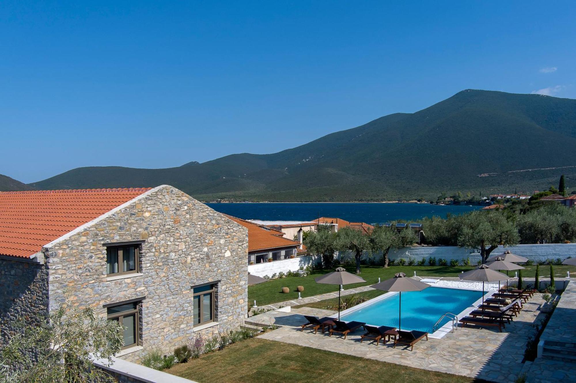 Lichnos Luxury Suites Sourpi Extérieur photo